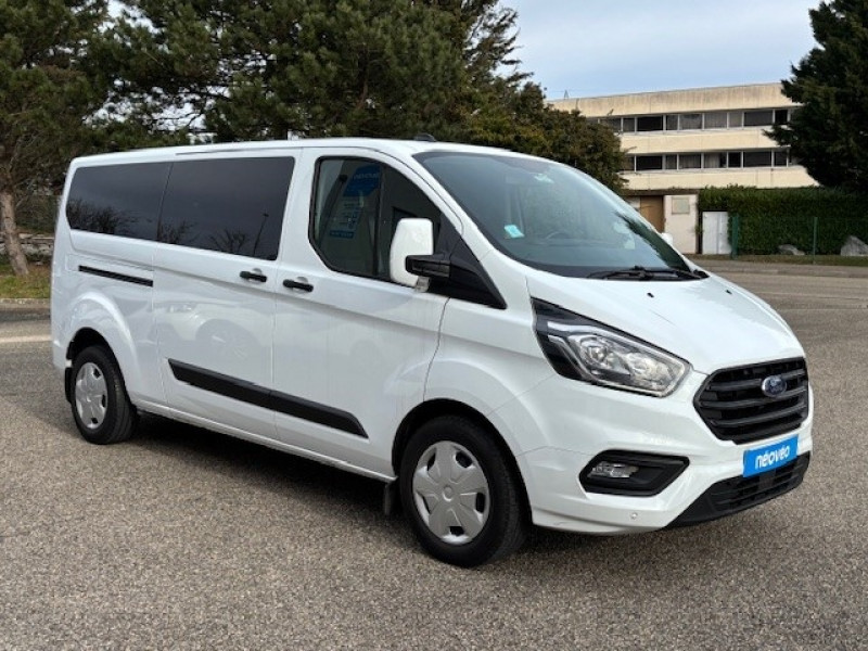 Photo 2 de l'offre de FORD TRANSIT CUSTOM KOMBI 320 L2H1 2.0 ECOBLUE 130CH MHEV TREND BUSINESS 7CV à 30990€ chez NEOVEO