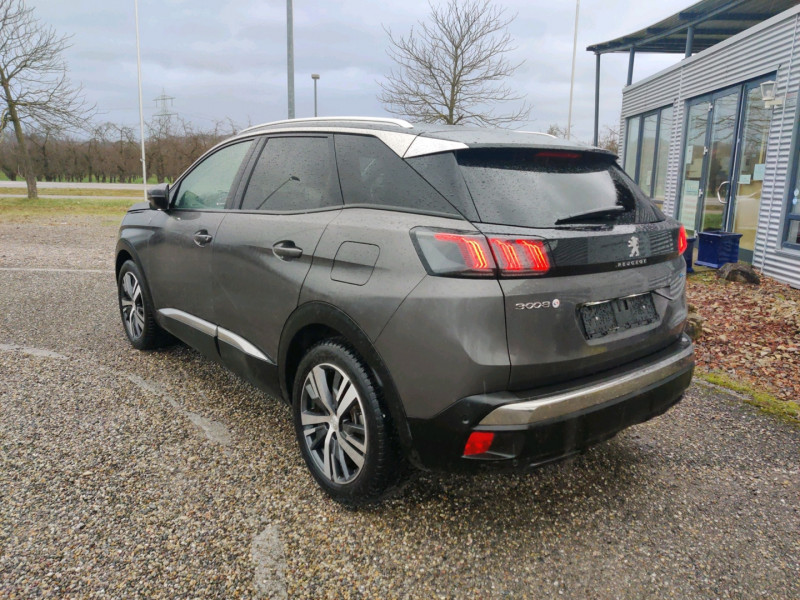 Photo 3 de l'offre de PEUGEOT 3008 HYBRID 225CH ROADTRIP E-EAT8 ATTELAGE SIEGES CHAUFFANTS à 23990€ chez NEOVEO