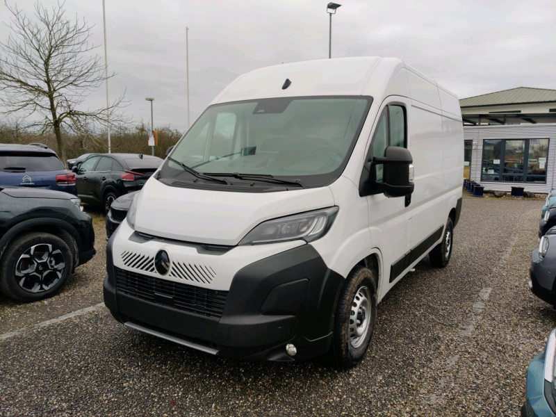 Photo Citroen JUMPER FG L2H2 3.5 140CH S&S PACK PREMIUM CONNECT BVA8 Diesel BLANC en vente chez NEOVEO Citroen JUMPER FG L2H2 3.5 140CH S&S PACK PREMIUM CONNECT BVA8 Diesel BLANC Occasion à vendre