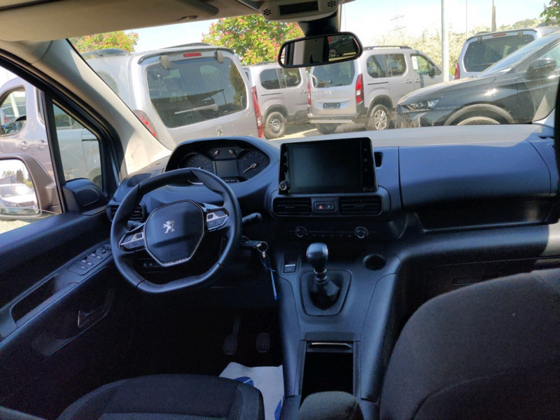 Photo 8 de l'offre de PEUGEOT RIFTER 1.5 BLUEHDI 130CH S&S STANDARD ALLURE PACK à 23990€ chez NEOVEO