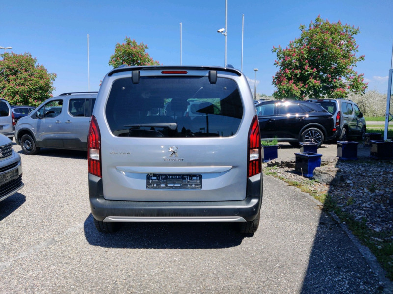 Photo 3 de l'offre de PEUGEOT RIFTER 1.5 BLUEHDI 130CH S&S STANDARD ALLURE PACK à 23990€ chez NEOVEO