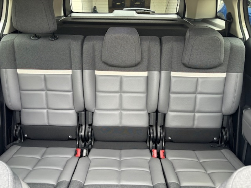 Photo 11 de l'offre de CITROEN C5 AIRCROSS HYBRID 225CH SHINE PACK E-EAT8 TOIT OUVRANT à 23990€ chez NEOVEO