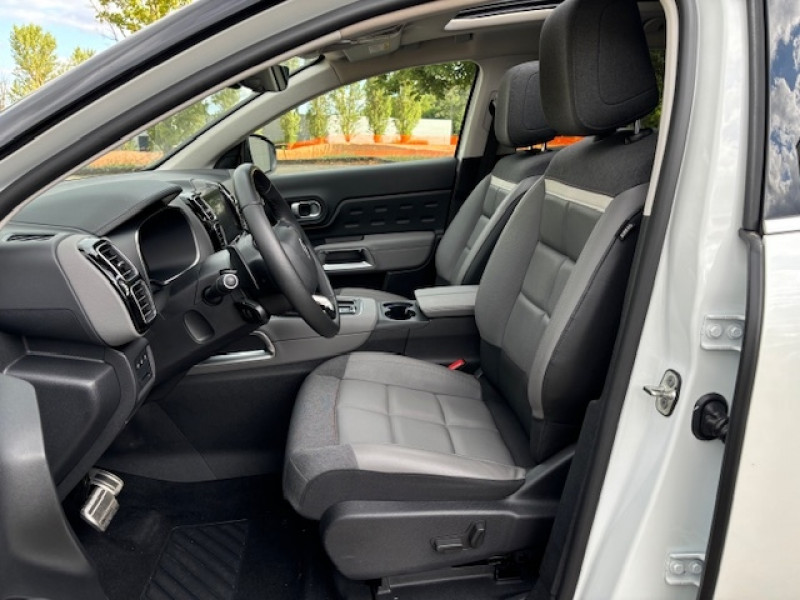 Photo 12 de l'offre de CITROEN C5 AIRCROSS HYBRID 225CH SHINE PACK E-EAT8 TOIT OUVRANT à 23990€ chez NEOVEO
