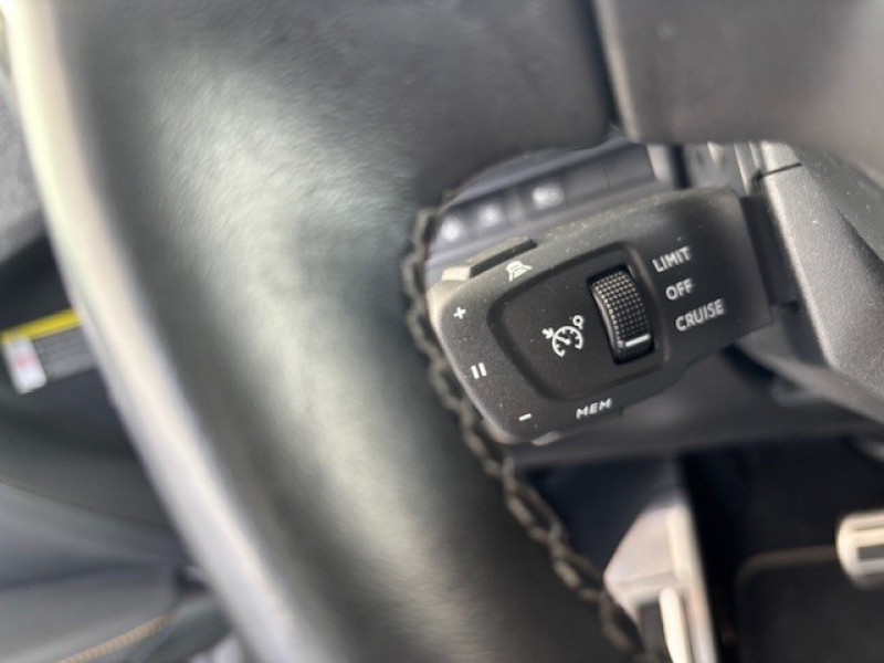 Photo 14 de l'offre de PEUGEOT 3008 PLUG-IN HYBRID4 300CH GT E-EAT8 à 30990€ chez NEOVEO