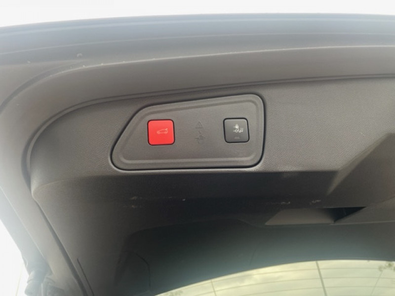 Photo 12 de l'offre de PEUGEOT 3008 HYBRID 136CH ALLURE PACK E-DCS6 à 25990€ chez NEOVEO
