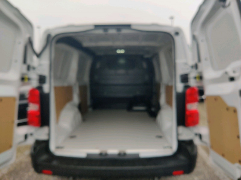 Photo 10 de l'offre de PEUGEOT EXPERT FG XL 2.0 BLUEHDI 180CH S&S EAT8 à 35990€ chez NEOVEO