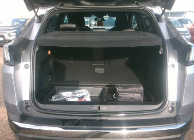 Photo 3 de l'offre de PEUGEOT 3008 PLUG-IN HYBRID 180CH ALLURE PACK E-EAT8 à 25990€ chez NEOVEO