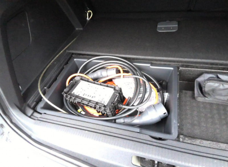 Photo 6 de l'offre de PEUGEOT 3008 PLUG-IN HYBRID 180CH ALLURE PACK E-EAT8 à 25990€ chez NEOVEO