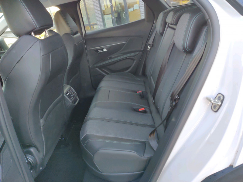 Photo 11 de l'offre de PEUGEOT 3008 HYBRID 225CH ALLURE PACK E-EAT8 à 23990€ chez NEOVEO