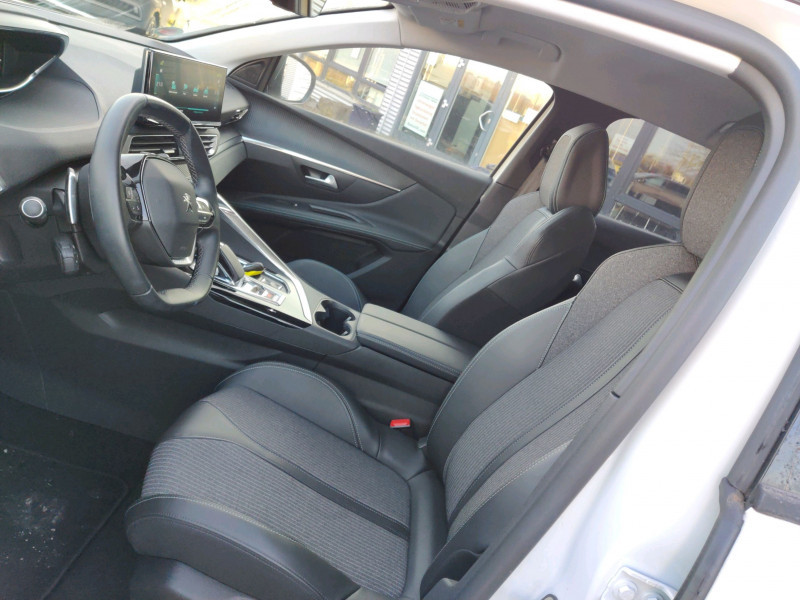 Photo 12 de l'offre de PEUGEOT 3008 HYBRID 225CH ALLURE PACK E-EAT8 à 23990€ chez NEOVEO