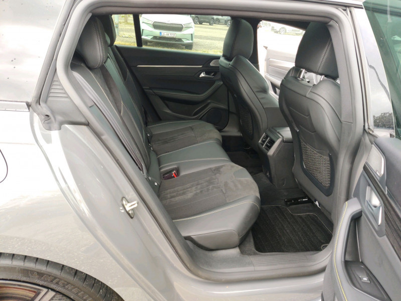 Photo 16 de l'offre de PEUGEOT 508 SW HYBRID4 360CH E-EAT8 PEUGEOT SPORT ENGINEERED à 36990€ chez NEOVEO