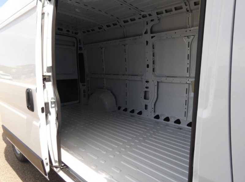 Photo 6 de l'offre de CITROEN JUMPER FG L3H2 3.5 MAXI 180CH S&S BVA8 à 35990€ chez NEOVEO