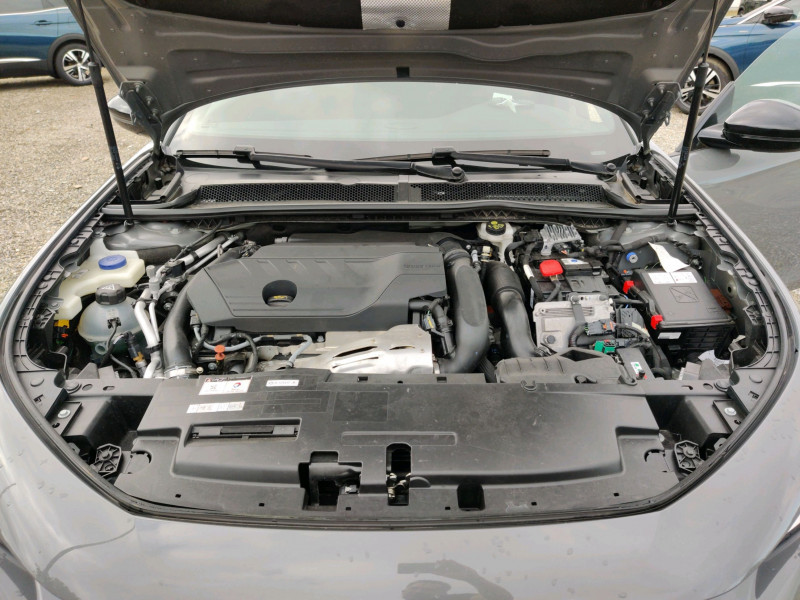 Photo 18 de l'offre de PEUGEOT 508 SW HYBRID4 360CH E-EAT8 PEUGEOT SPORT ENGINEERED à 36990€ chez NEOVEO