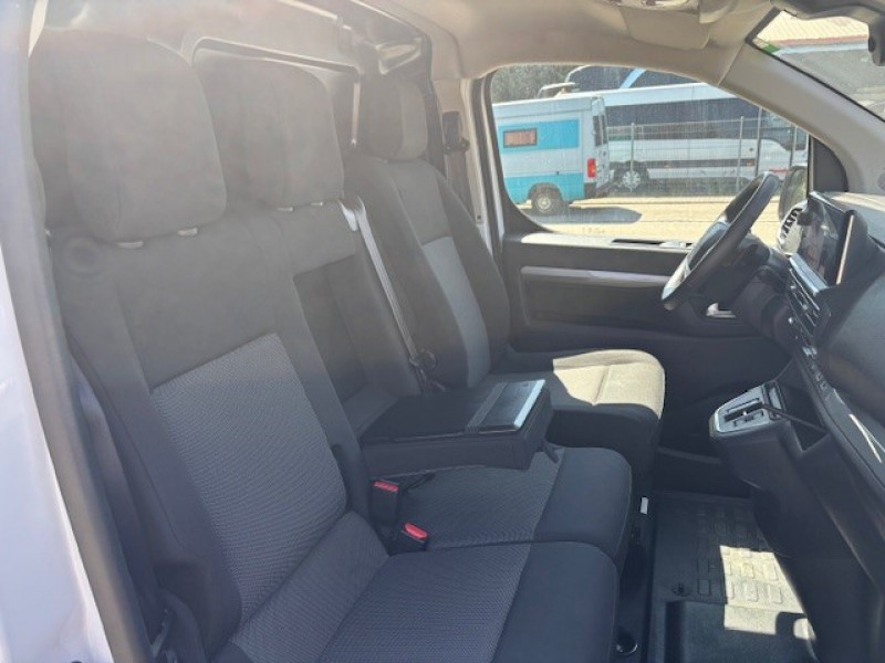Photo 9 de l'offre de PEUGEOT EXPERT FG XL 2.0 BLUEHDI 145CH S&S PACK PREMIUM CONNECT EAT8 à 27990€ chez NEOVEO
