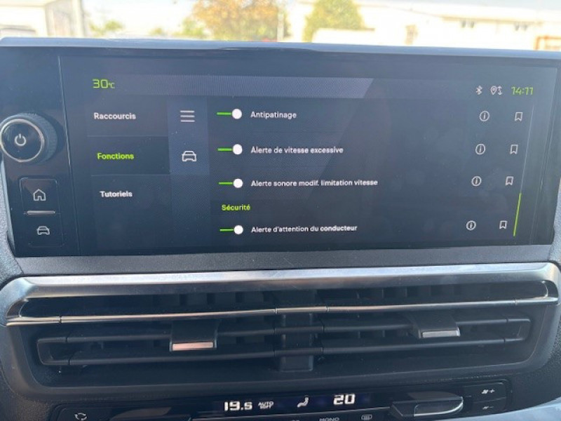 Photo 17 de l'offre de PEUGEOT EXPERT FG XL 2.0 BLUEHDI 145CH S&S PACK PREMIUM CONNECT EAT8 à 27990€ chez NEOVEO