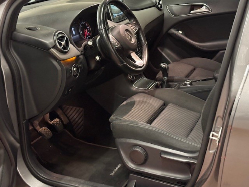 Photo 8 de l'offre de MERCEDES-BENZ CLASSE B 180 D 109CH SPORT EDITION à 14990€ chez NEOVEO