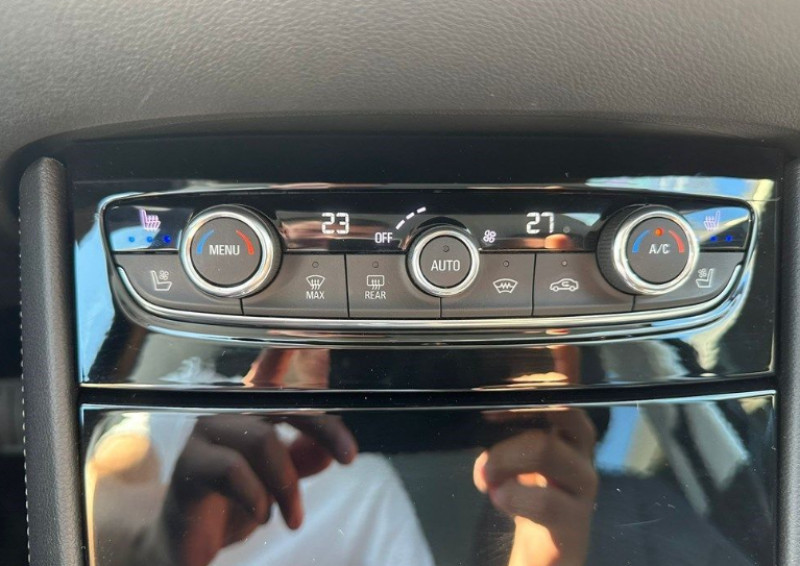 Photo 10 de l'offre de OPEL GRANDLAND X HYBRID4 300CH ULTIMATE à 20990€ chez NEOVEO