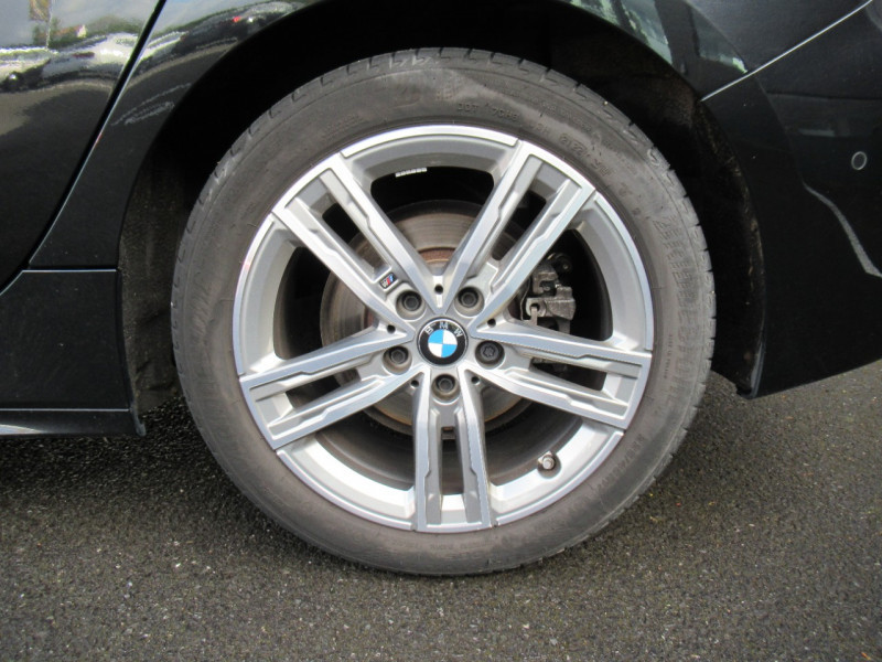 Photo 21 de l'offre de BMW SERIE 1 (F40) 118DA 150CH PACK M DESIGN à 26990€ chez J'NOV AUTO