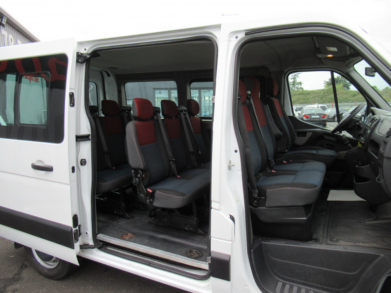 Photo 7 de l'offre de RENAULT MASTER III COMBI F3000 L1H1 2.3 DCI 145CH ENERGY à 19990€ chez J'NOV AUTO