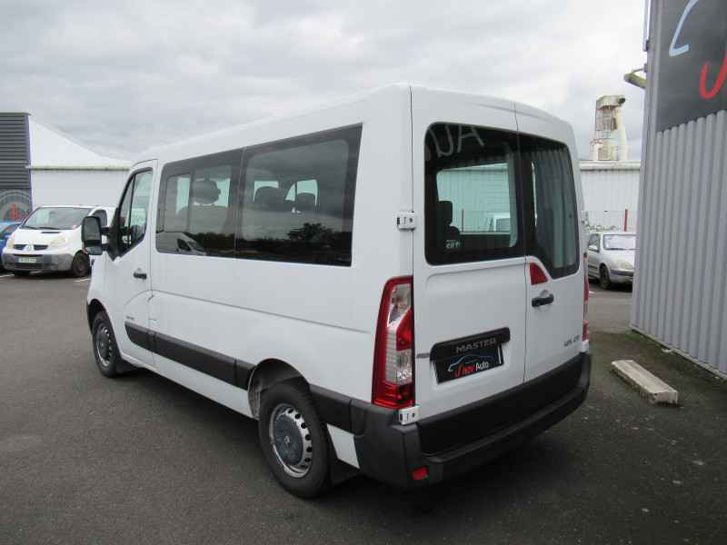 Photo 3 de l'offre de RENAULT MASTER III COMBI F3000 L1H1 2.3 DCI 145CH ENERGY à 19990€ chez J'NOV AUTO