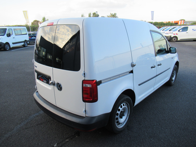 Photo 4 de l'offre de VOLKSWAGEN CADDY VAN 1.4 TSI 130CH BUSINESS LINE DSG7 à 16490€ chez J'NOV AUTO