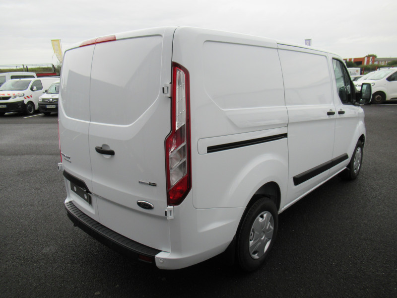 Photo 4 de l'offre de FORD TRANSIT CUSTOM FG 280 L1H1 2.0 ECOBLUE 130 HYBRID TREND BUSINESS à 29990€ chez J'NOV AUTO