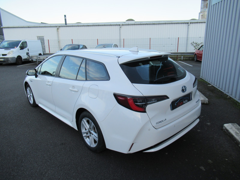 Photo 3 de l'offre de TOYOTA COROLLA TOURING SPT 122H DYNAMIC BUSINESS MY20 + LOMBAIRE à 19490€ chez J'NOV AUTO