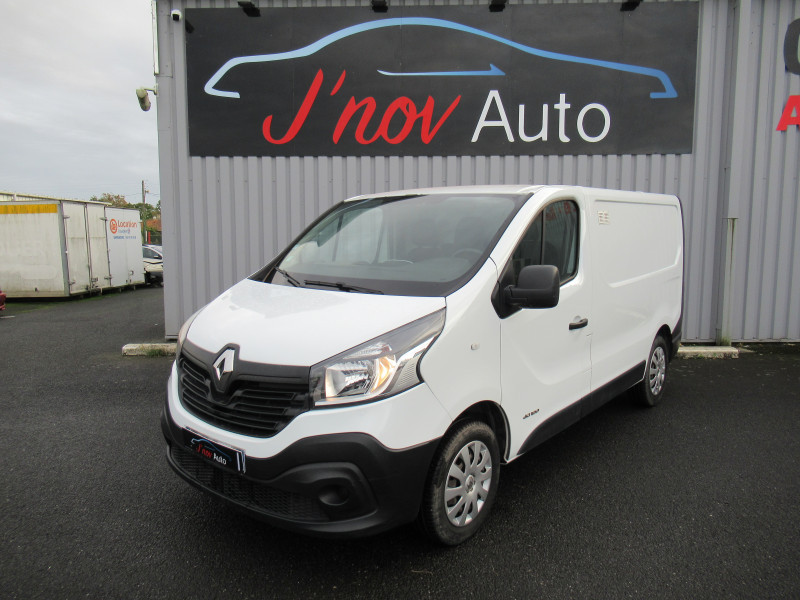 Renault TRAFIC III FG L1H1 1200 1.6 DCI 120CH GRAND CONFORT EURO6 Diesel BLANC Occasion à vendre