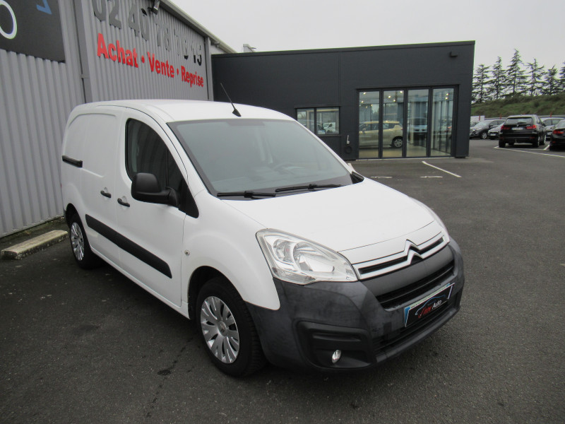 Photo 2 de l'offre de CITROEN BERLINGO M 1.6 BLUEHDI 100 S&S BUSINESS ETG6 à 10990€ chez J'NOV AUTO