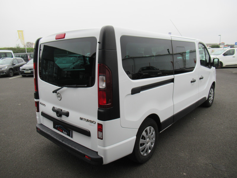 Photo 4 de l'offre de OPEL VIVARO COMBI 1.6 CDTI BITURBO 125 K2900 L2H1 COMBI + ECOFLEX START/STOP E6 à 22490€ chez J'NOV AUTO