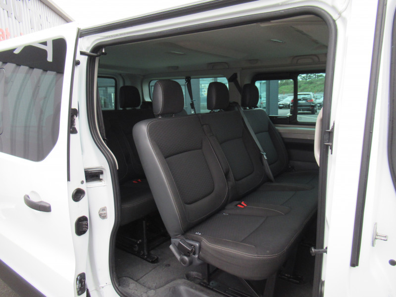 Photo 7 de l'offre de OPEL VIVARO COMBI 1.6 CDTI BITURBO 125 K2900 L2H1 COMBI + ECOFLEX START/STOP E6 à 22490€ chez J'NOV AUTO