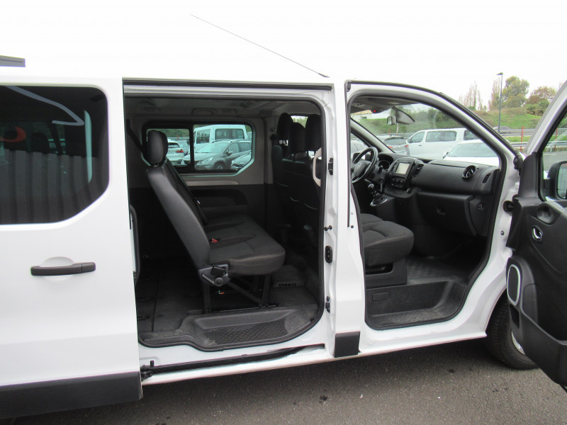 Photo 9 de l'offre de OPEL VIVARO COMBI 1.6 CDTI BITURBO 125 K2900 L2H1 COMBI + ECOFLEX START/STOP E6 à 22490€ chez J'NOV AUTO