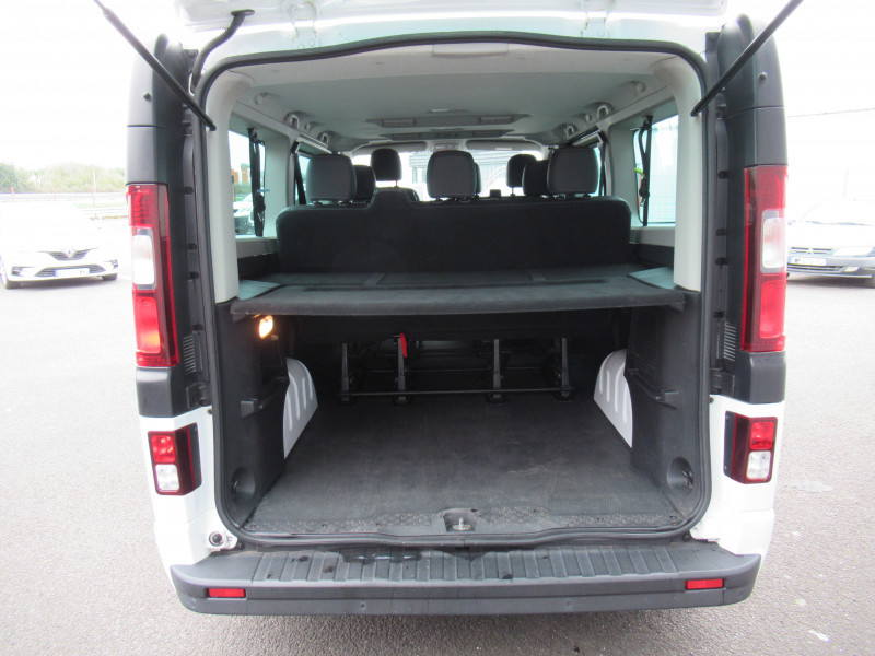 Photo 5 de l'offre de OPEL VIVARO COMBI 1.6 CDTI BITURBO 125 K2900 L2H1 COMBI + ECOFLEX START/STOP E6 à 22490€ chez J'NOV AUTO