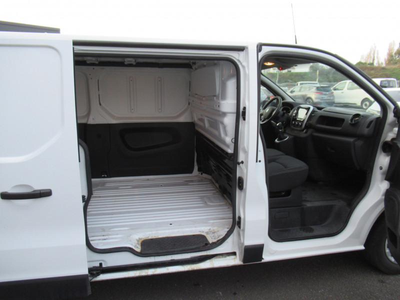 Photo 5 de l'offre de RENAULT TRAFIC III FG L2H1 1200 2.0 DCI 145CH ENERGY GRAND CONFORT EDC E6 à 19990€ chez J'NOV AUTO