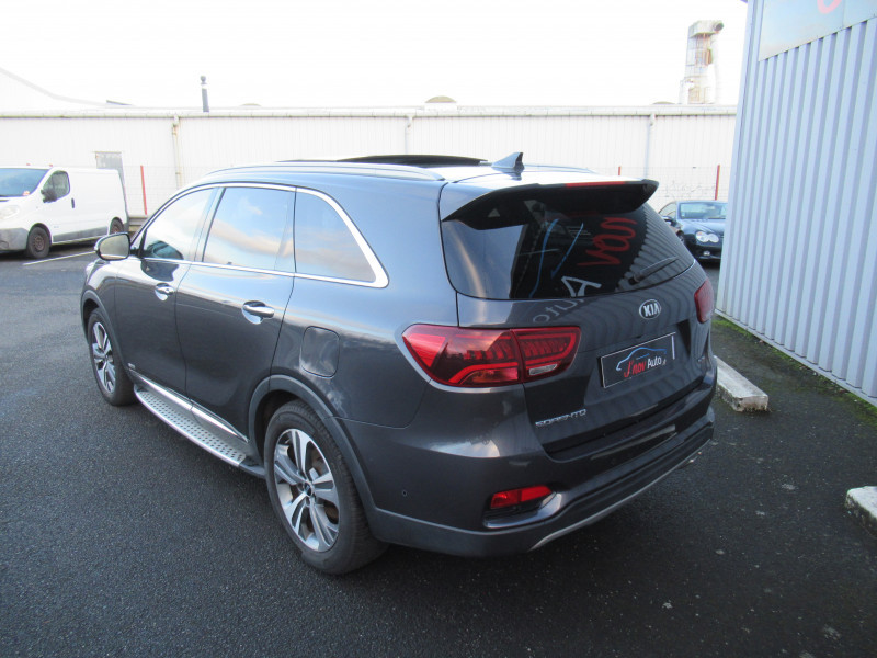 Photo 3 de l'offre de KIA SORENTO 2.2 CRDI 200CH ISG GT LINE ULTIMATE 4X4 BVA8 EURO6D-T à 28990€ chez J'NOV AUTO