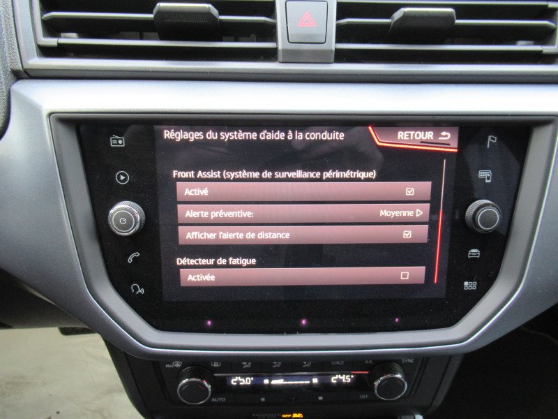 Photo 11 de l'offre de SEAT ARONA 1.6 TDI 95CH START/STOP STYLE BUSINESS DSG EURO6DT à 14990€ chez J'NOV AUTO