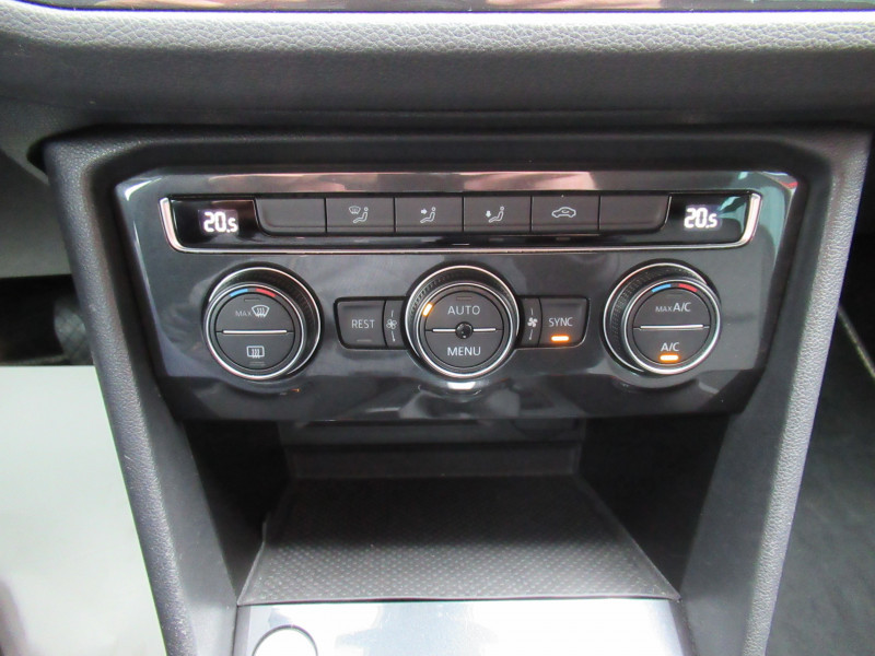 Photo 14 de l'offre de VOLKSWAGEN TIGUAN 2.0 TDI 150CH CONFORTLINE BUSINESS DSG7 EURO6D-T à 21990€ chez J'NOV AUTO