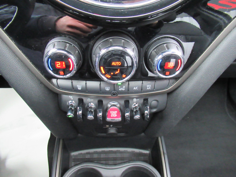 Photo 16 de l'offre de MINI COUNTRYMAN COOPER D  150CH NORTHWOOD BVA8 à 25990€ chez J'NOV AUTO