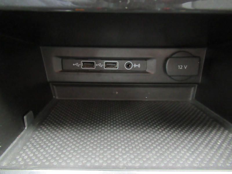 Photo 20 de l'offre de VOLKSWAGEN TIGUAN 2.0 TDI 150CH CONFORTLINE BUSINESS DSG7 EURO6D-T à 21990€ chez J'NOV AUTO