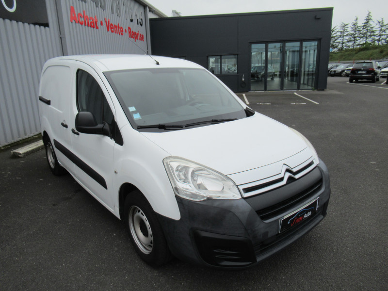 Photo 2 de l'offre de CITROEN BERLINGO M 1.6 BLUEHDI 100 CLUB à 9990€ chez J'NOV AUTO