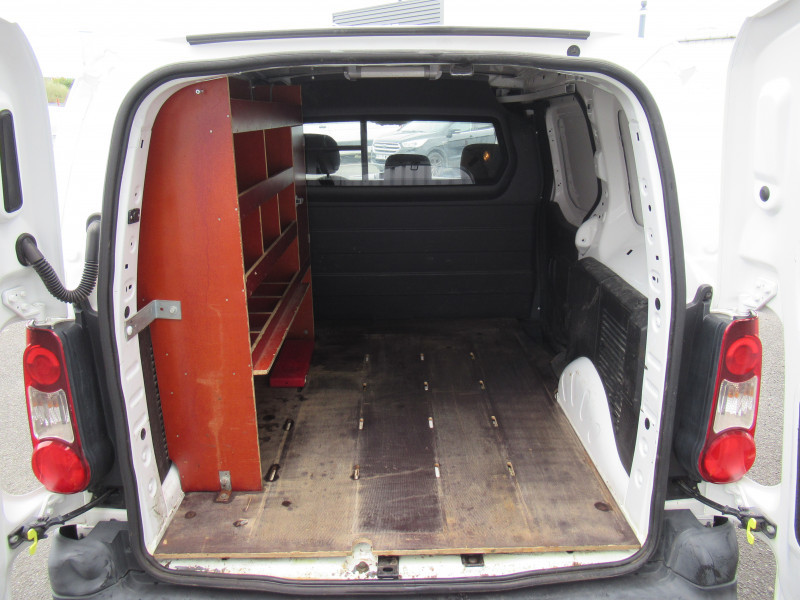 Photo 6 de l'offre de CITROEN BERLINGO M 1.6 BLUEHDI 100 CLUB à 9990€ chez J'NOV AUTO