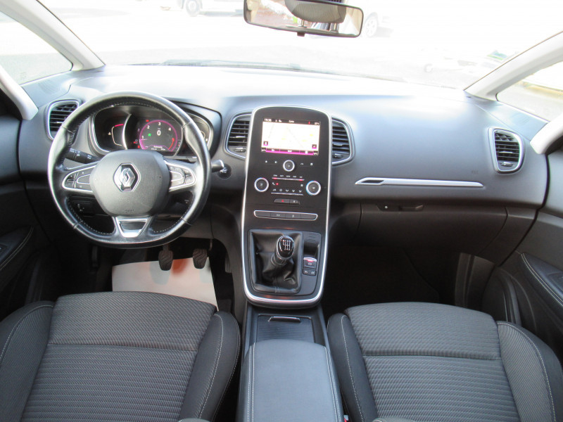 Photo 6 de l'offre de RENAULT SCENIC IV 1.5 DCI 110CH ENERGY BUSINESS à 10990€ chez J'NOV AUTO