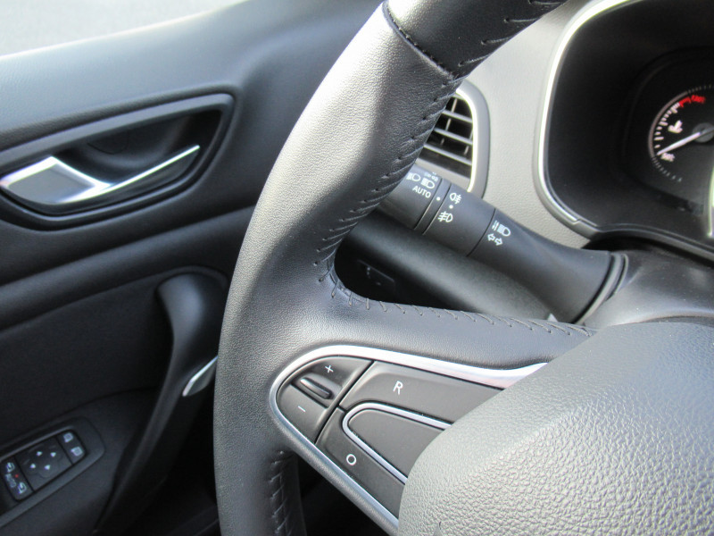 Photo 11 de l'offre de RENAULT MEGANE IV 1.5 BLUE DCI 115CH BUSINESS EDC à 13490€ chez J'NOV AUTO