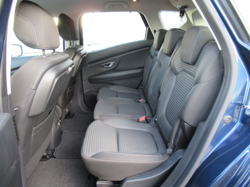 Photo 5 de l'offre de RENAULT SCENIC IV 1.5 DCI 110CH ENERGY BUSINESS à 10990€ chez J'NOV AUTO