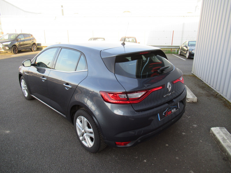Photo 2 de l'offre de RENAULT MEGANE IV 1.5 BLUE DCI 115CH BUSINESS EDC à 13490€ chez J'NOV AUTO