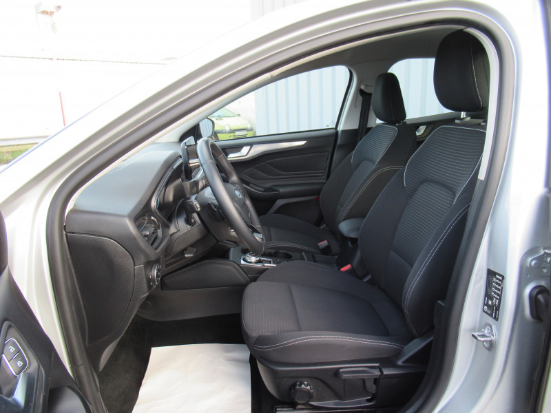 Photo 7 de l'offre de FORD FOCUS 1.5 ECOBLUE 120CH TITANIUM BVA à 16990€ chez J'NOV AUTO