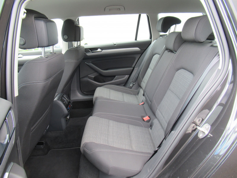 Photo 5 de l'offre de VOLKSWAGEN PASSAT SW 2.0 TDI EVO 150CH BUSINESS DSG7 8CV à 20490€ chez J'NOV AUTO