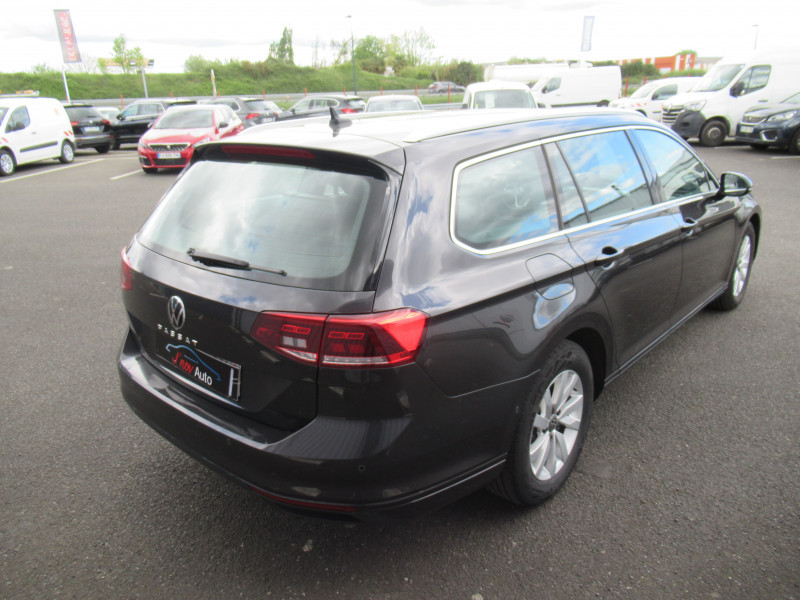 Photo 4 de l'offre de VOLKSWAGEN PASSAT SW 2.0 TDI EVO 150CH BUSINESS DSG7 8CV à 20490€ chez J'NOV AUTO