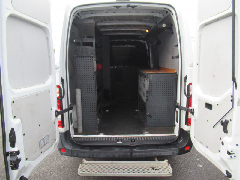 Photo 8 de l'offre de RENAULT MASTER III FG F3500 L2H2 2.3 DCI 130CH GRAND CONFORT EURO6 à 16490€ chez J'NOV AUTO