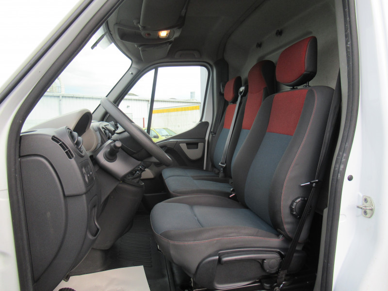 Photo 5 de l'offre de RENAULT MASTER III FG F3500 L2H2 2.3 DCI 130CH GRAND CONFORT EURO6 à 16490€ chez J'NOV AUTO